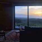 Apartment O Moinho 98 - A Cozy Getaway By The Coast *