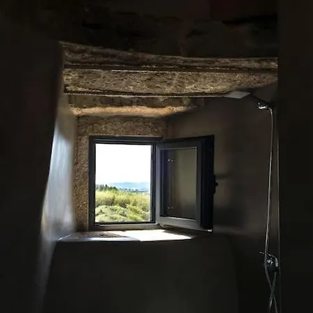 O Moinho 98 - Romantic Windmill With Sea Views *