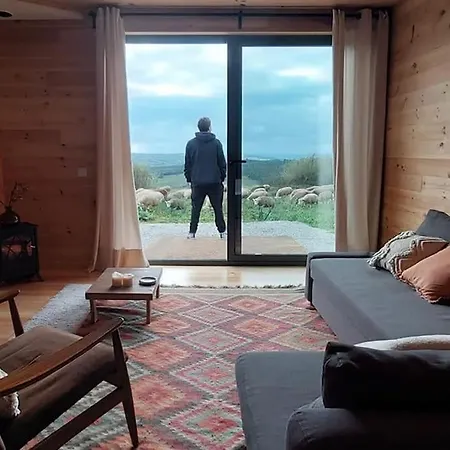 Apartment O Moinho 98 - A Cozy Getaway By The Coast *